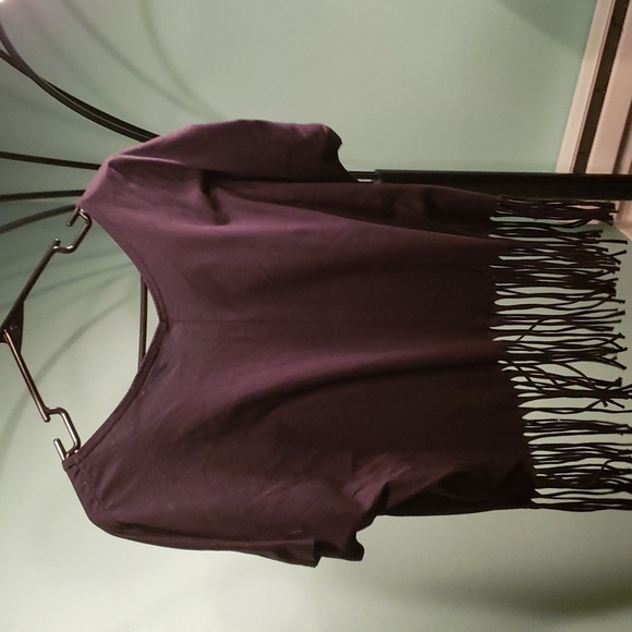 Black Graphic Fringe Top - Picture 5 of 6